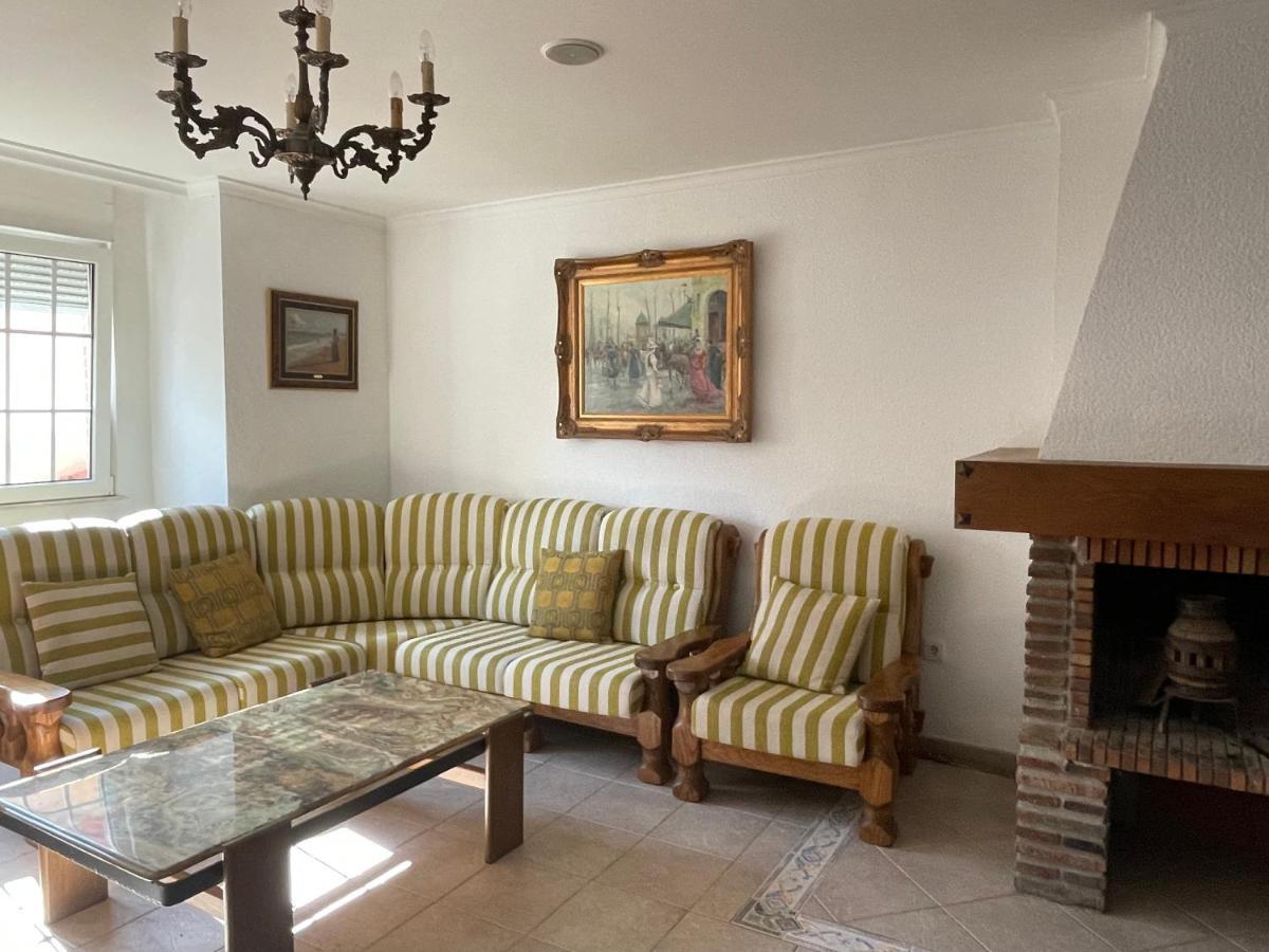 Hostel Arenos Velilla del Rio Carrion Bagian luar foto