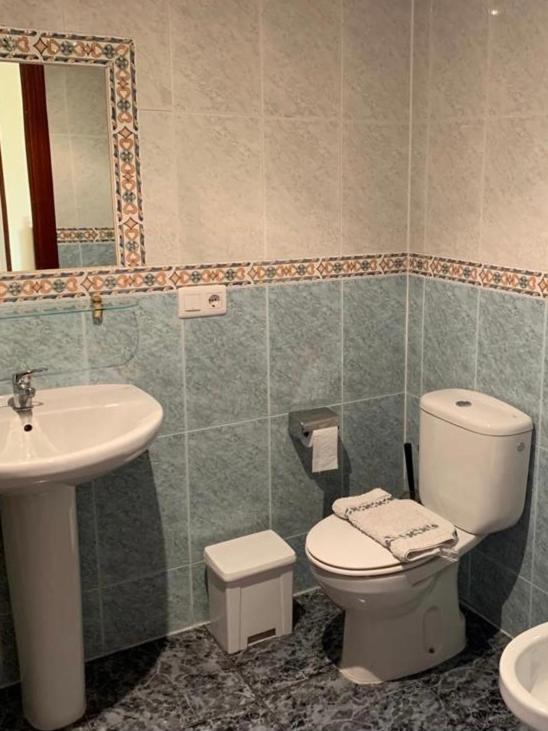 Hostel Arenos Velilla del Rio Carrion Bagian luar foto